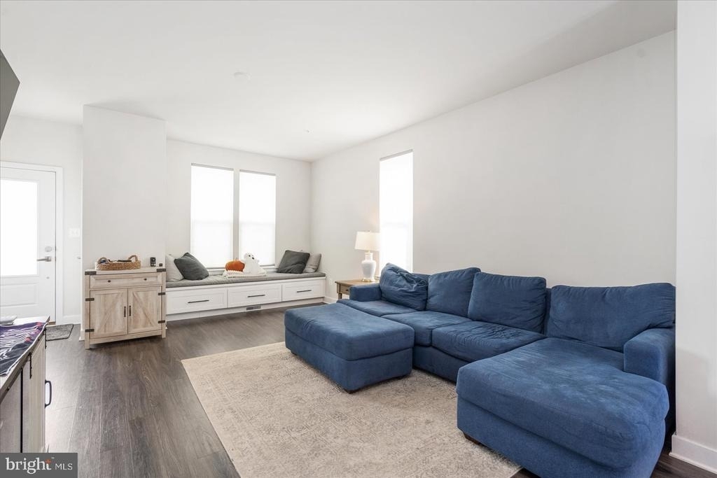 6239 Islington Street - Photo 6