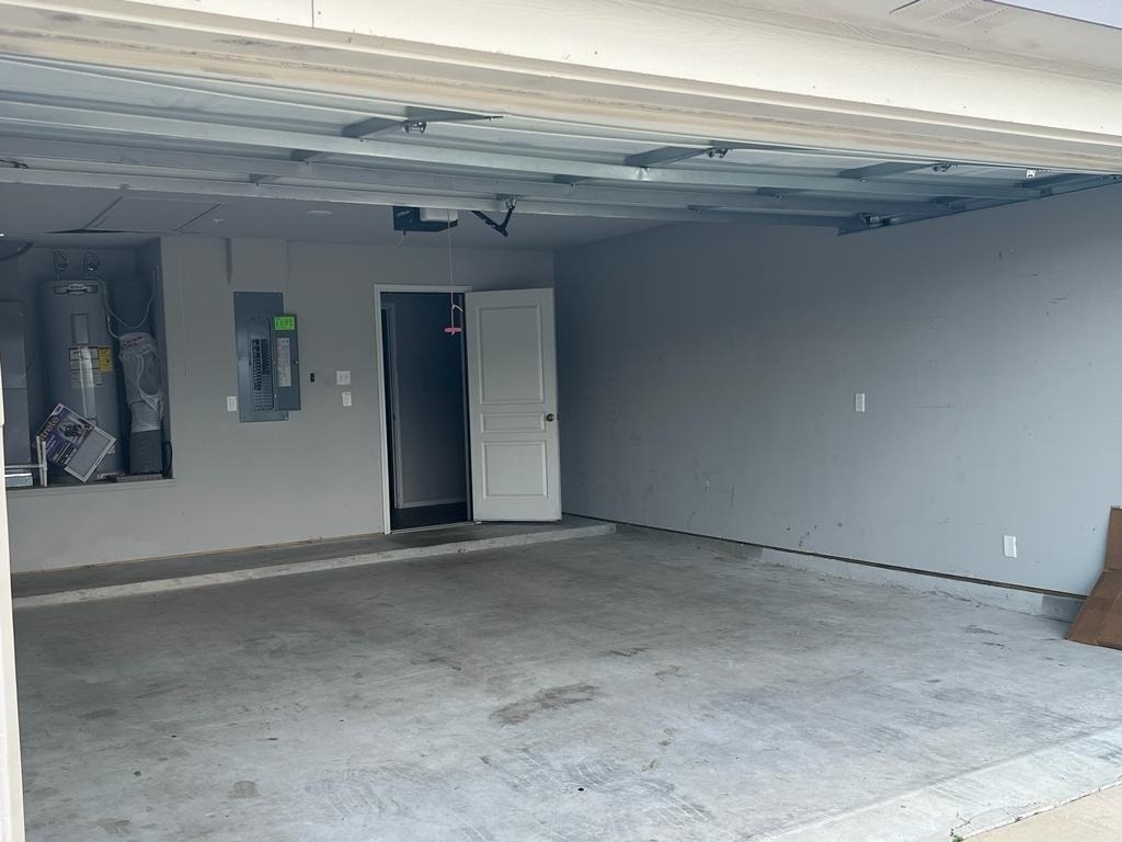 2428 Nolan Creek St - Photo 33