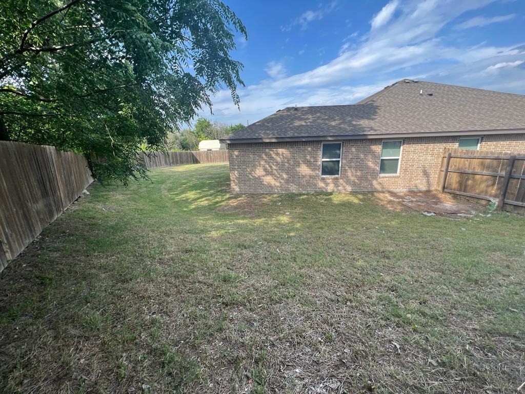 2428 Nolan Creek St - Photo 36