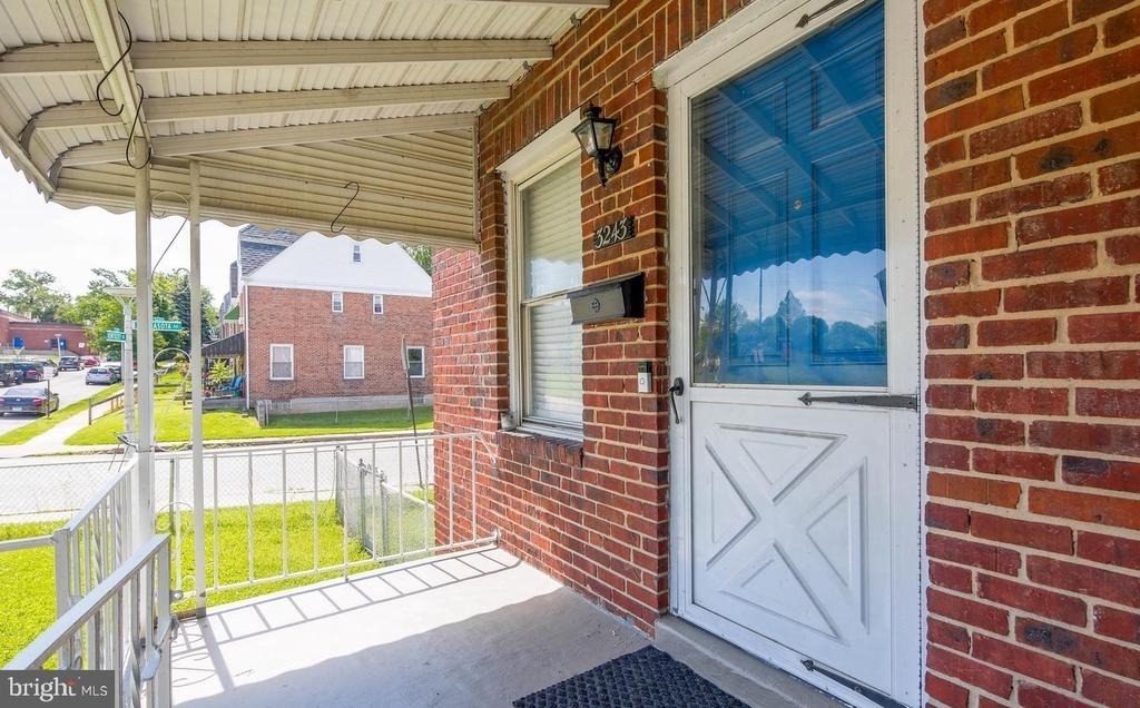 3243 Kentucky Avenue - Photo 2