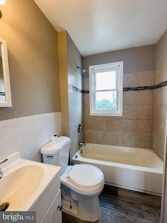 3912 Kenyon Avenue - Photo 7