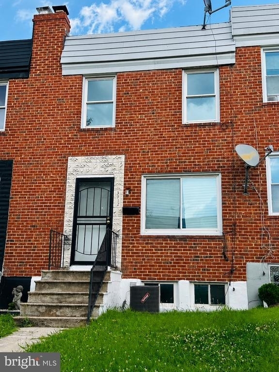 3912 Kenyon Avenue - Photo 2