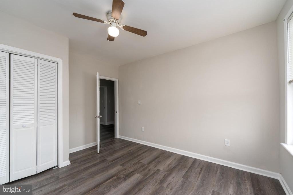 2626 Oswego Avenue - Photo 22