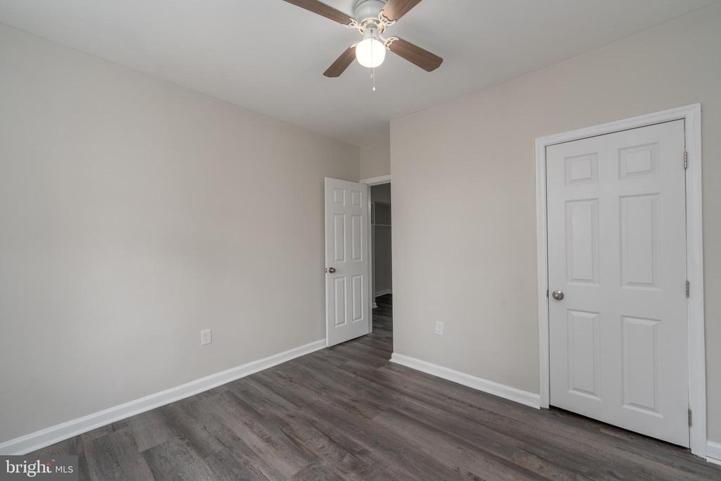 2626 Oswego Avenue - Photo 21