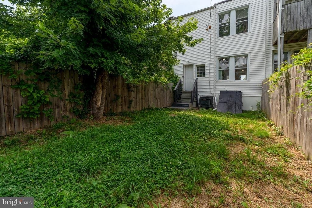 2626 Oswego Avenue - Photo 26