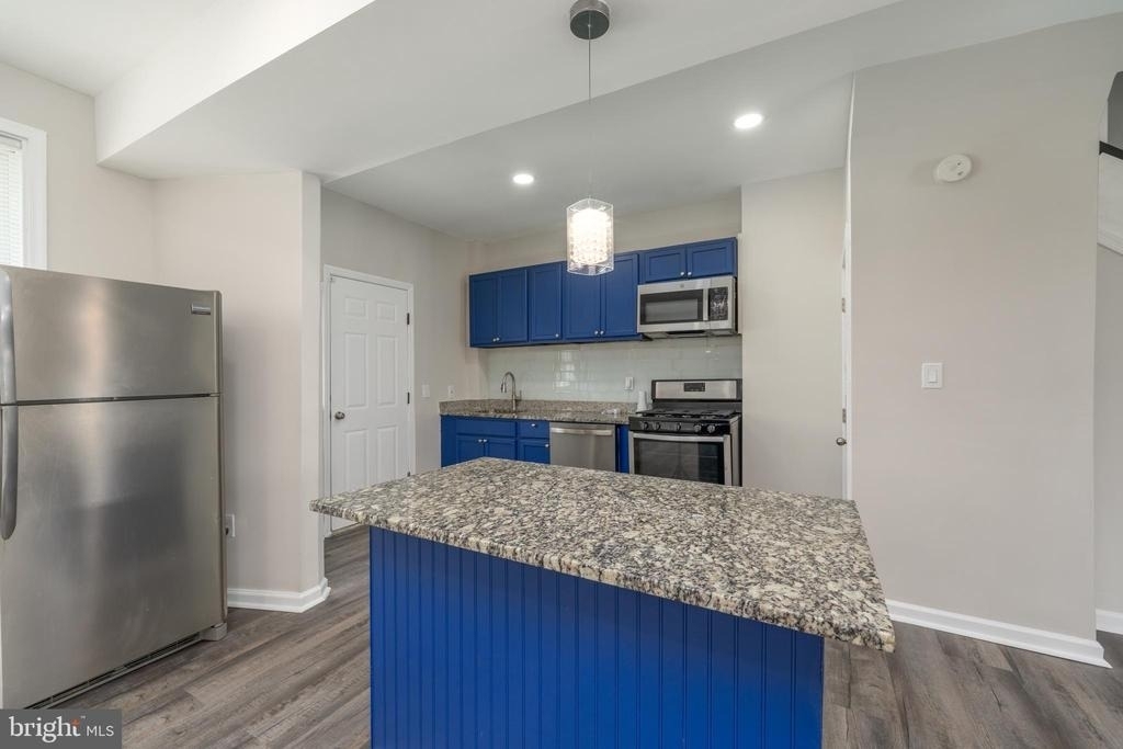 2626 Oswego Avenue - Photo 11