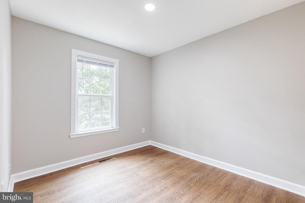 1869 Robin Court - Photo 16