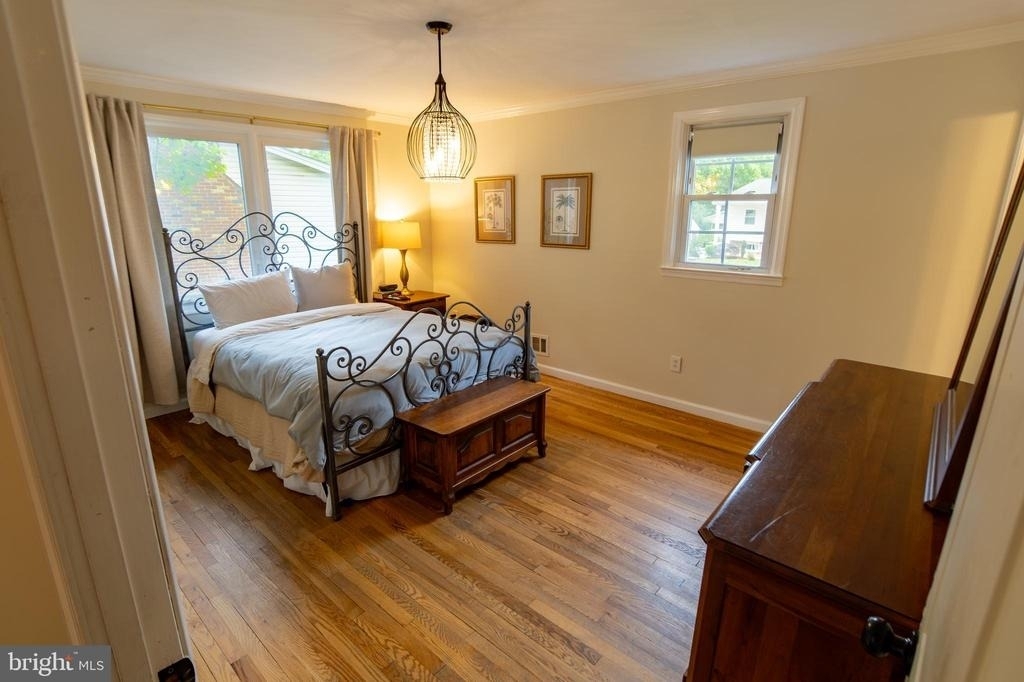 605 Kensington Avenue - Photo 3