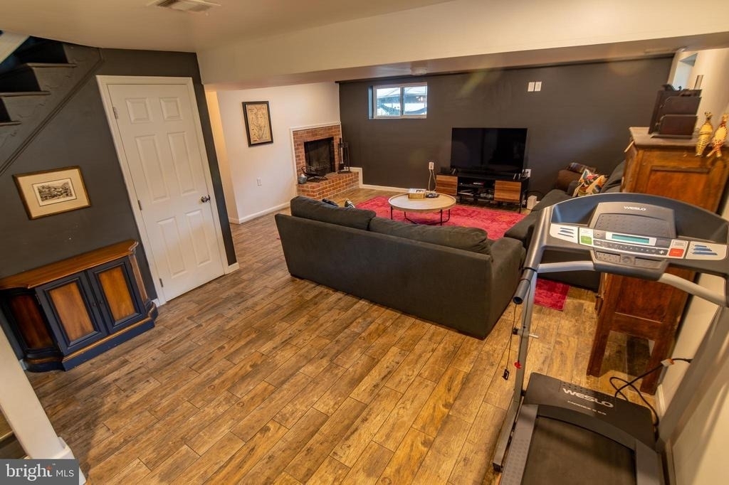 605 Kensington Avenue - Photo 4
