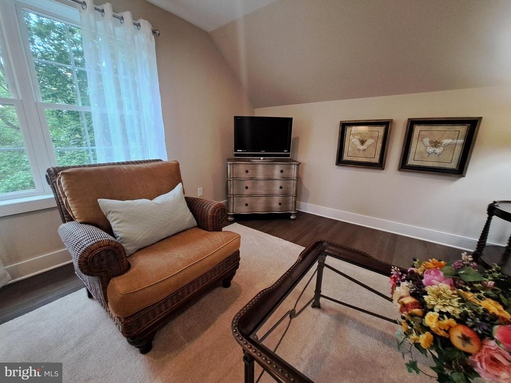 15550 S New Road - Photo 10