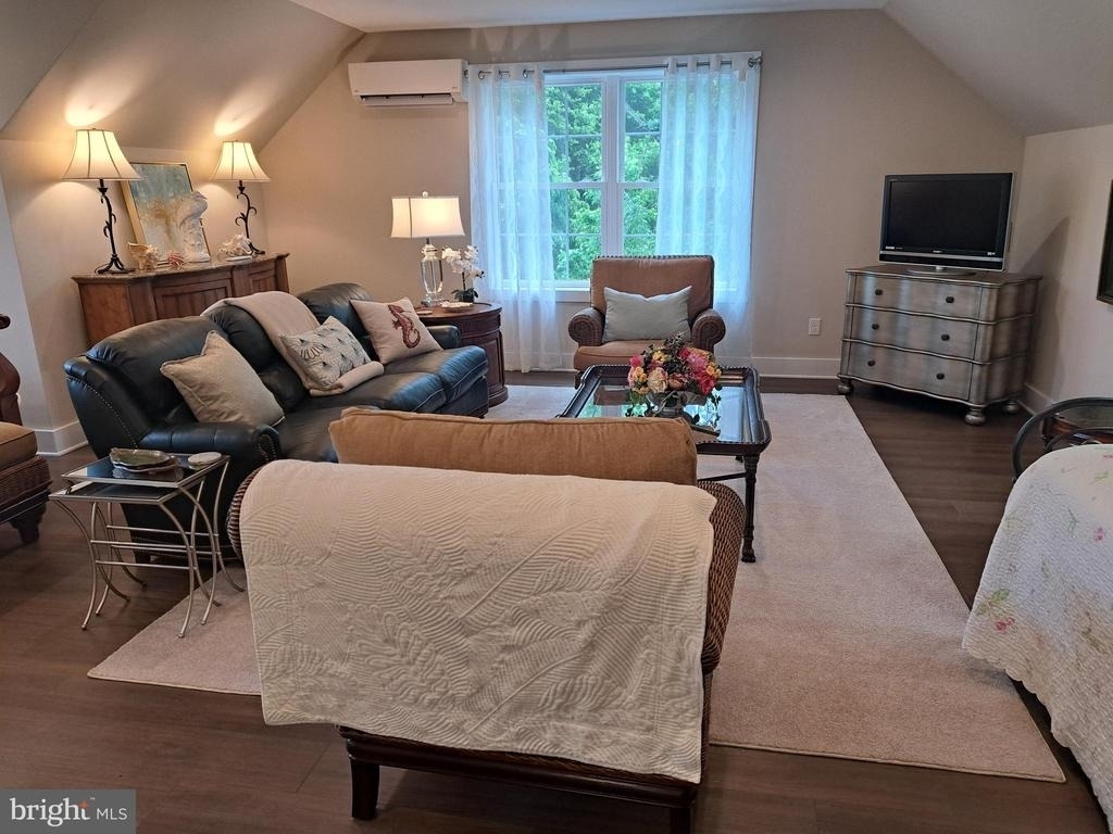 15550 S New Road - Photo 5