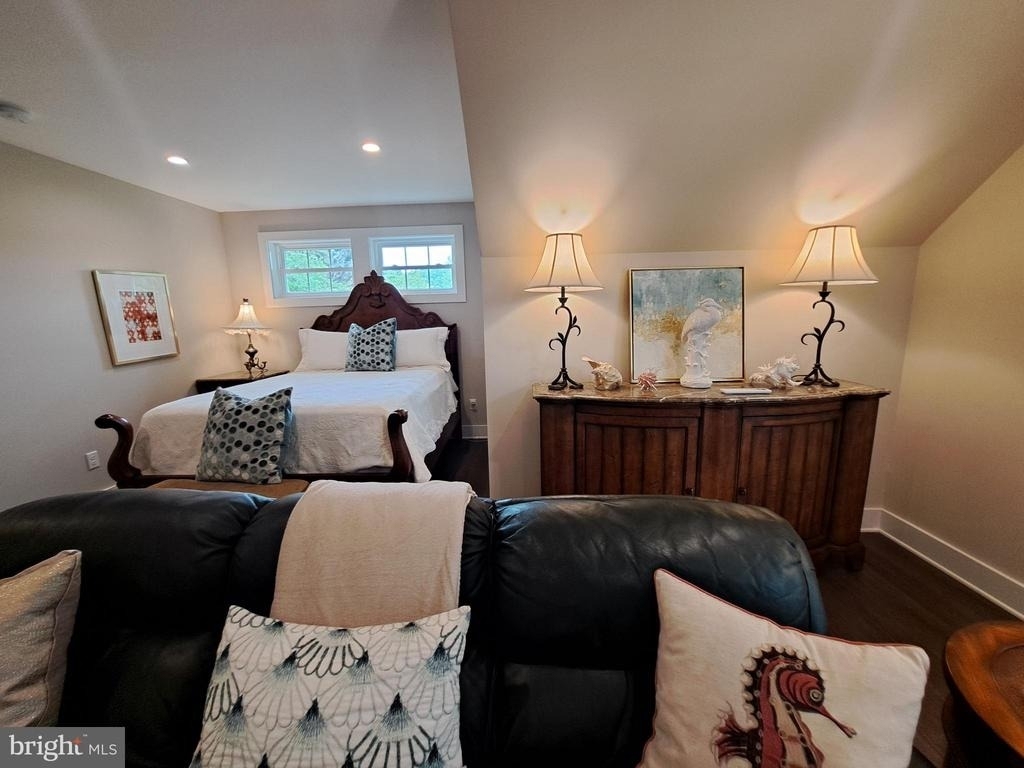 15550 S New Road - Photo 8