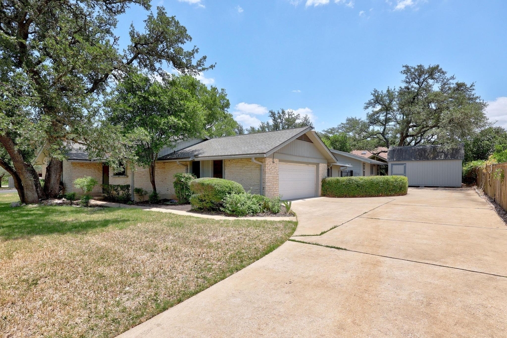 11205 D K Ranch Rd - Photo 4