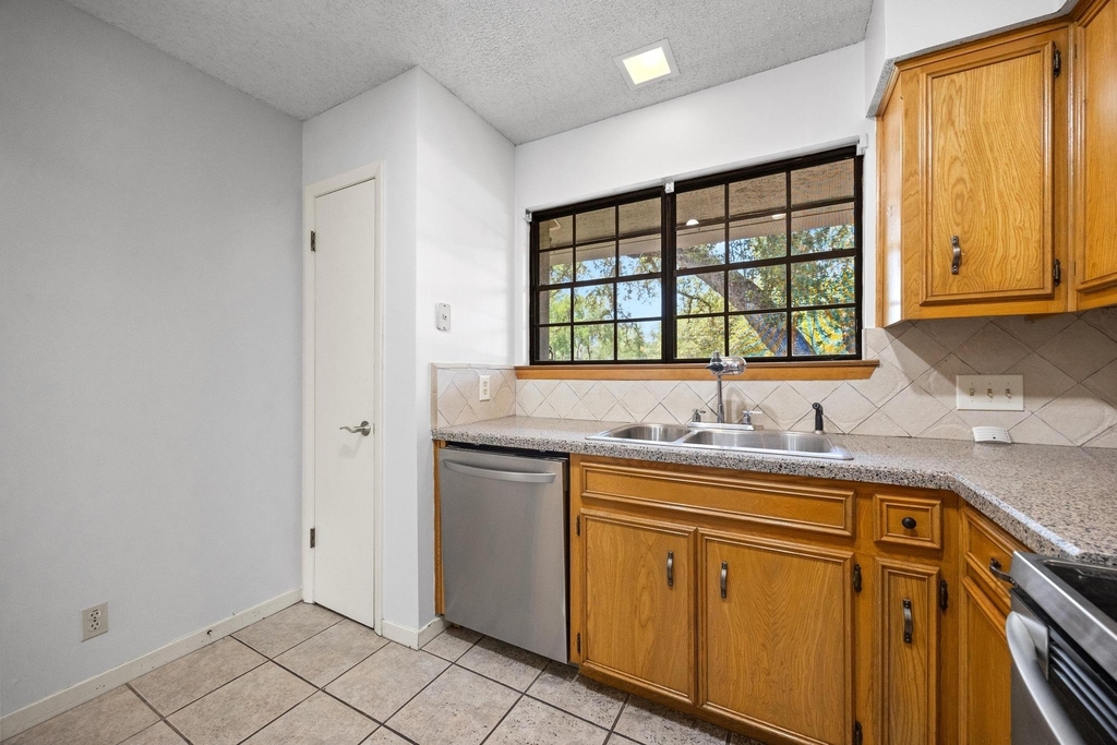 11205 D K Ranch Rd - Photo 11