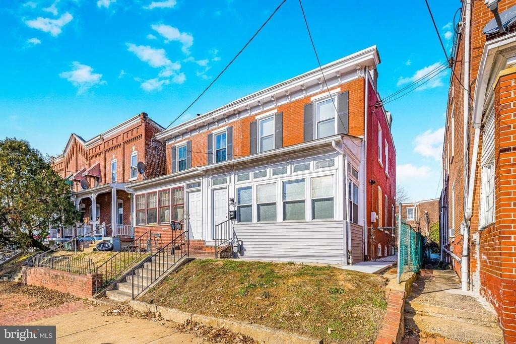 2321 N Tatnall Street - Photo 0