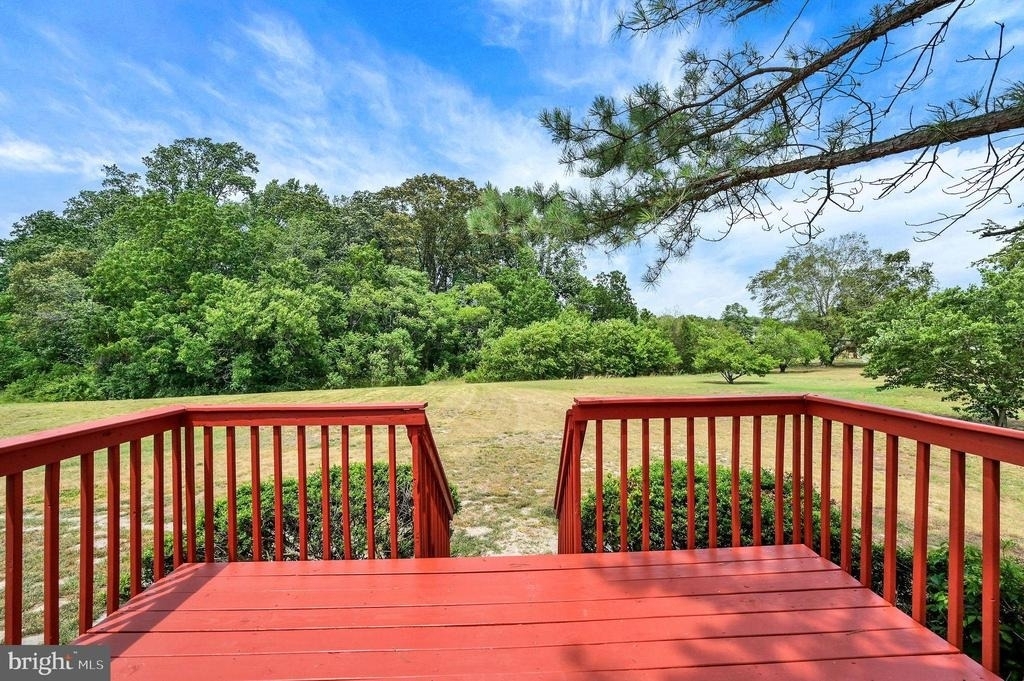 270 Oaknoll Avenue - Photo 1