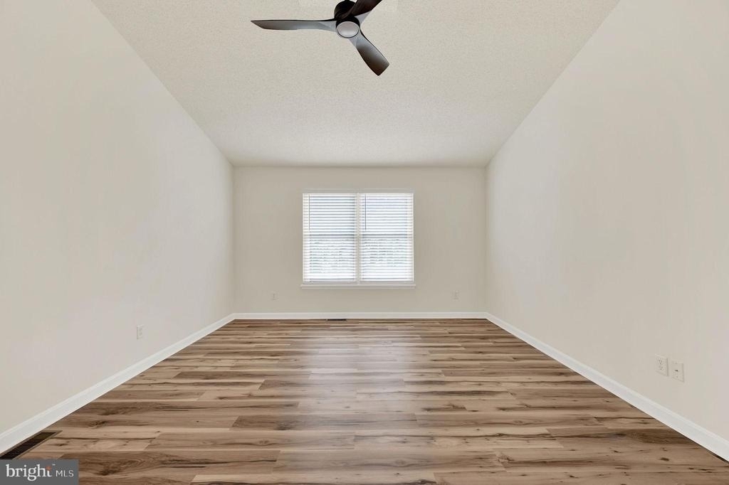 270 Oaknoll Avenue - Photo 9