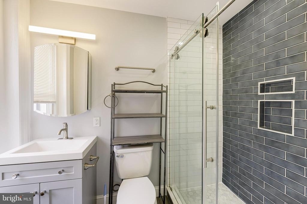 2827 11th Street Nw - Photo 19