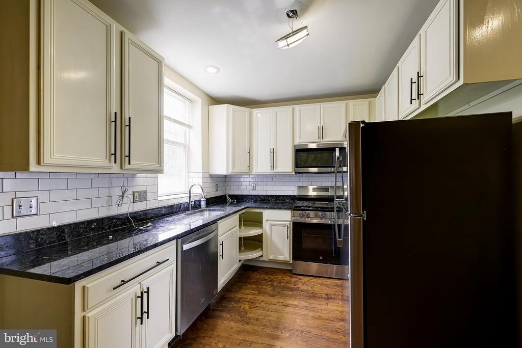 2827 11th Street Nw - Photo 14