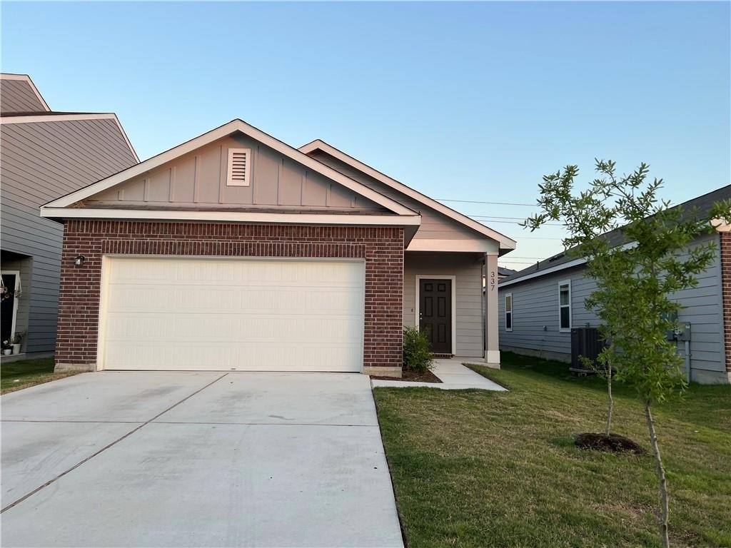 337 Wonderful Life Way - Photo 0