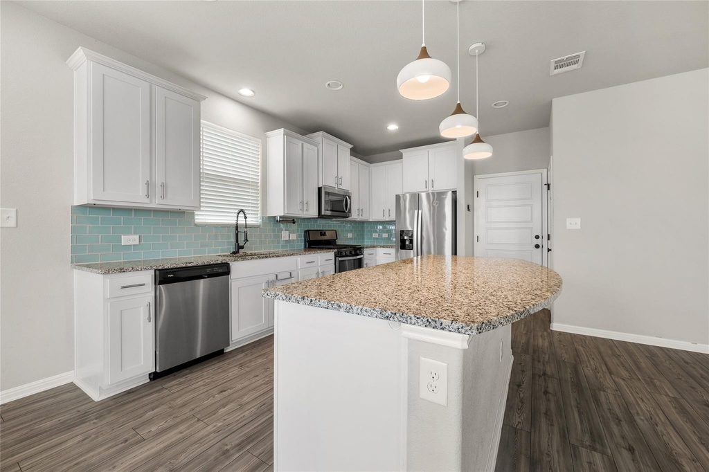 101 Lambert St - Photo 9