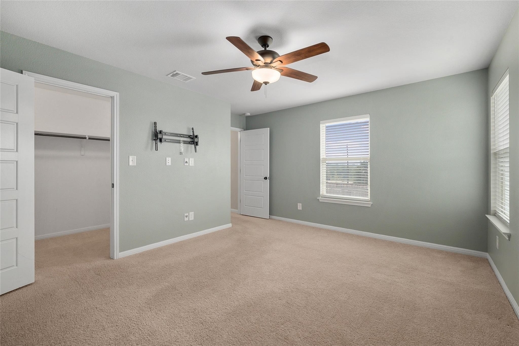 101 Lambert St - Photo 18