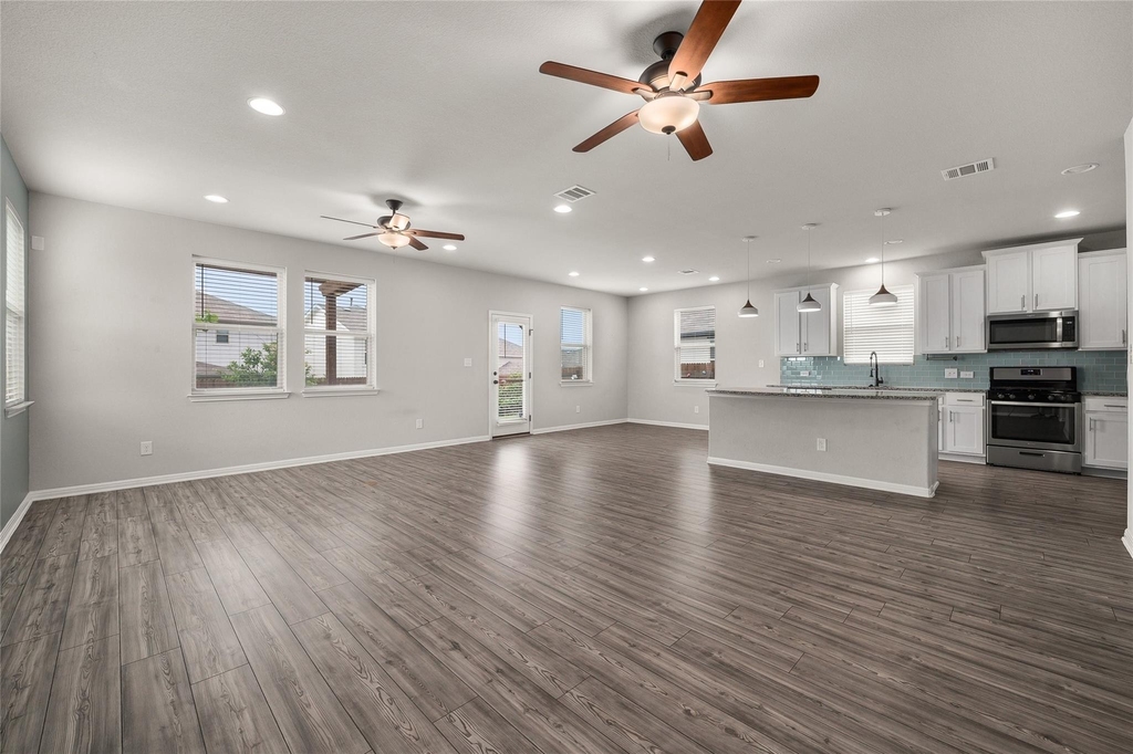 101 Lambert St - Photo 4