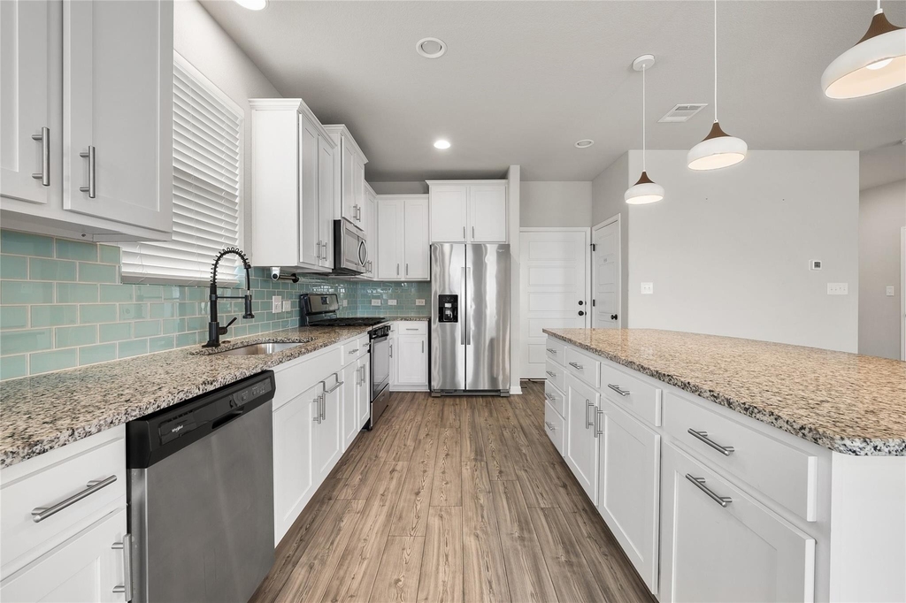 101 Lambert St - Photo 13