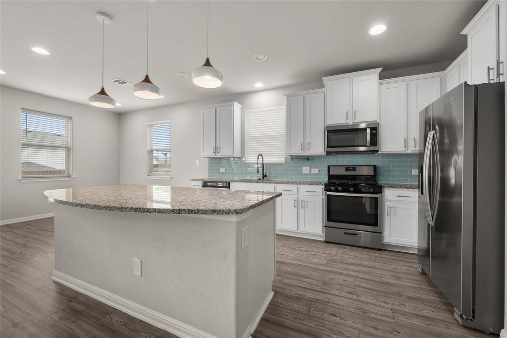101 Lambert St - Photo 8