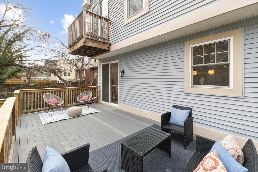 2837 Myrtle Avenue Ne - Photo 8