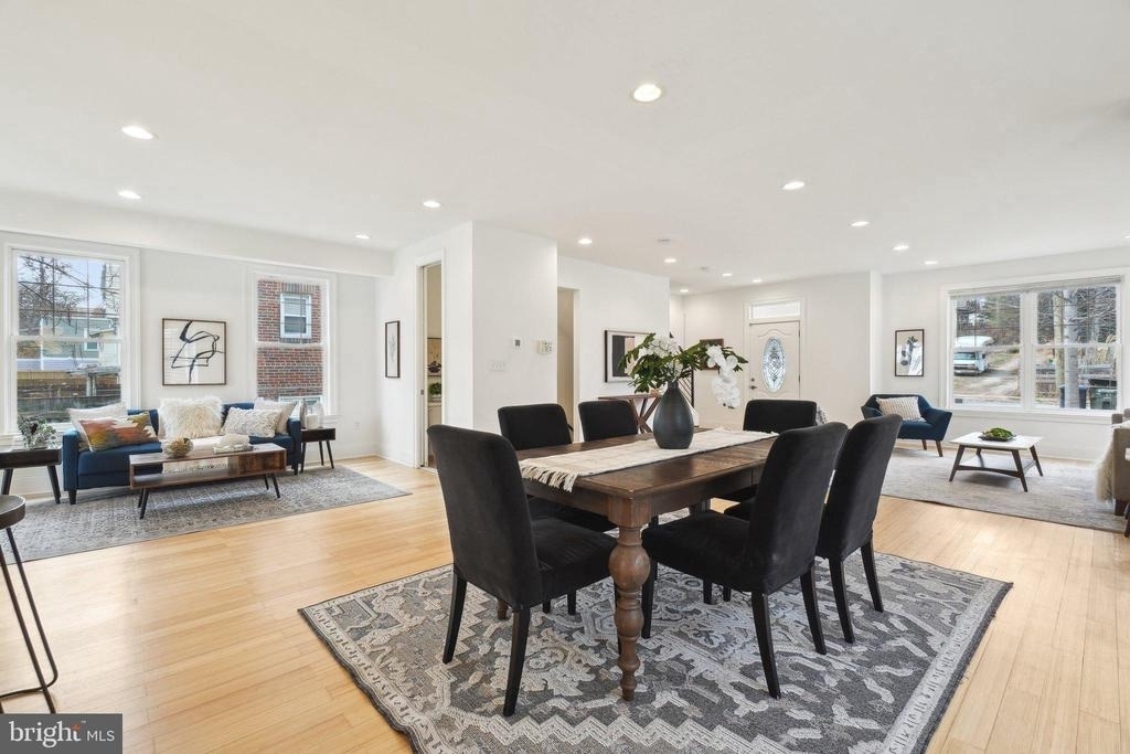 2837 Myrtle Avenue Ne - Photo 4