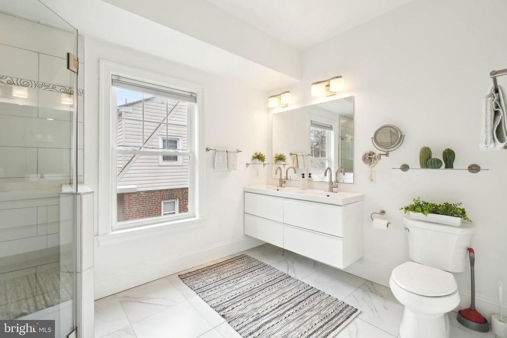 2837 Myrtle Avenue Ne - Photo 12