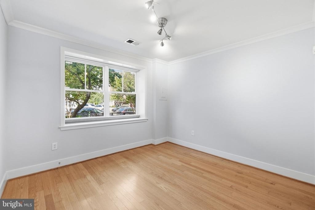 1413 11th Street Nw - Photo 2