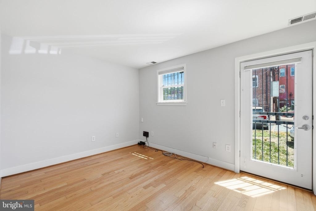 1413 11th Street Nw - Photo 13