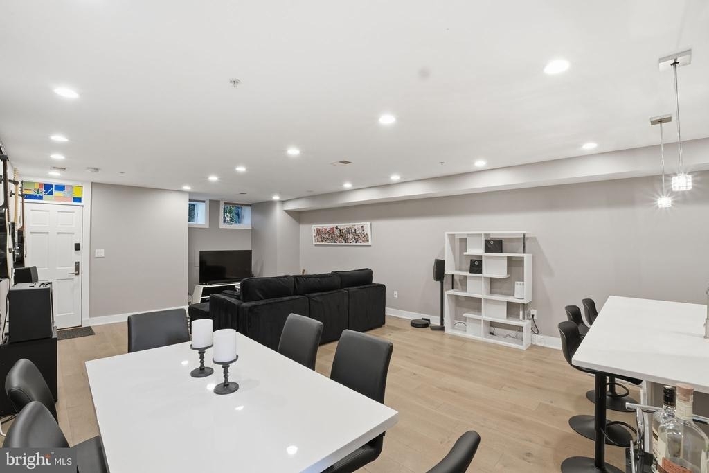 1852 3rd Street Nw - Photo 3