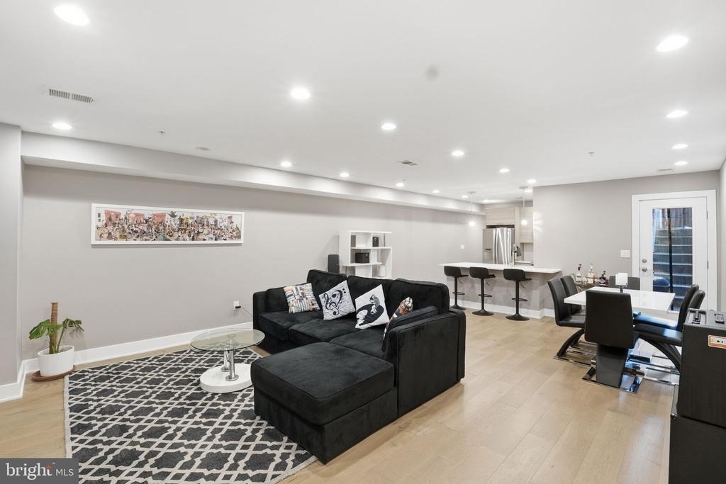 1852 3rd Street Nw - Photo 5