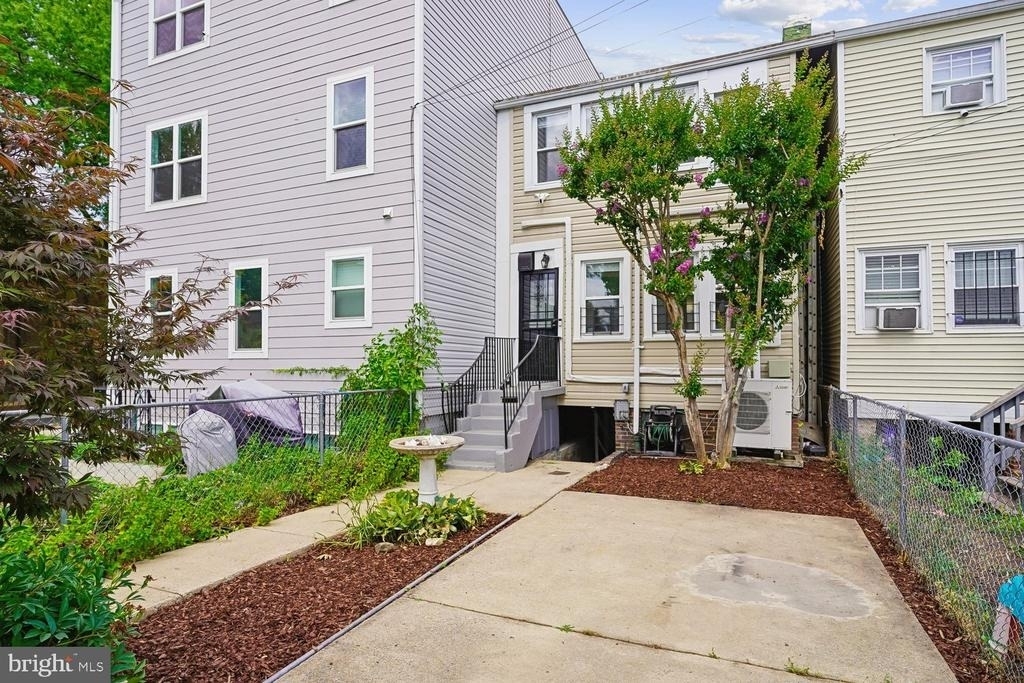 1303 West Virginia Avenue Ne - Photo 20