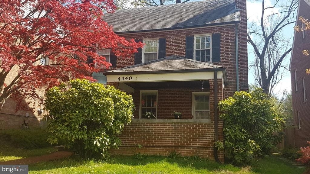 4440 Albemarle Street Nw - Photo 2