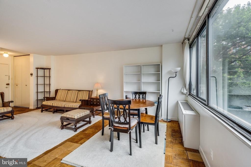 2201 L Street Nw - Photo 4