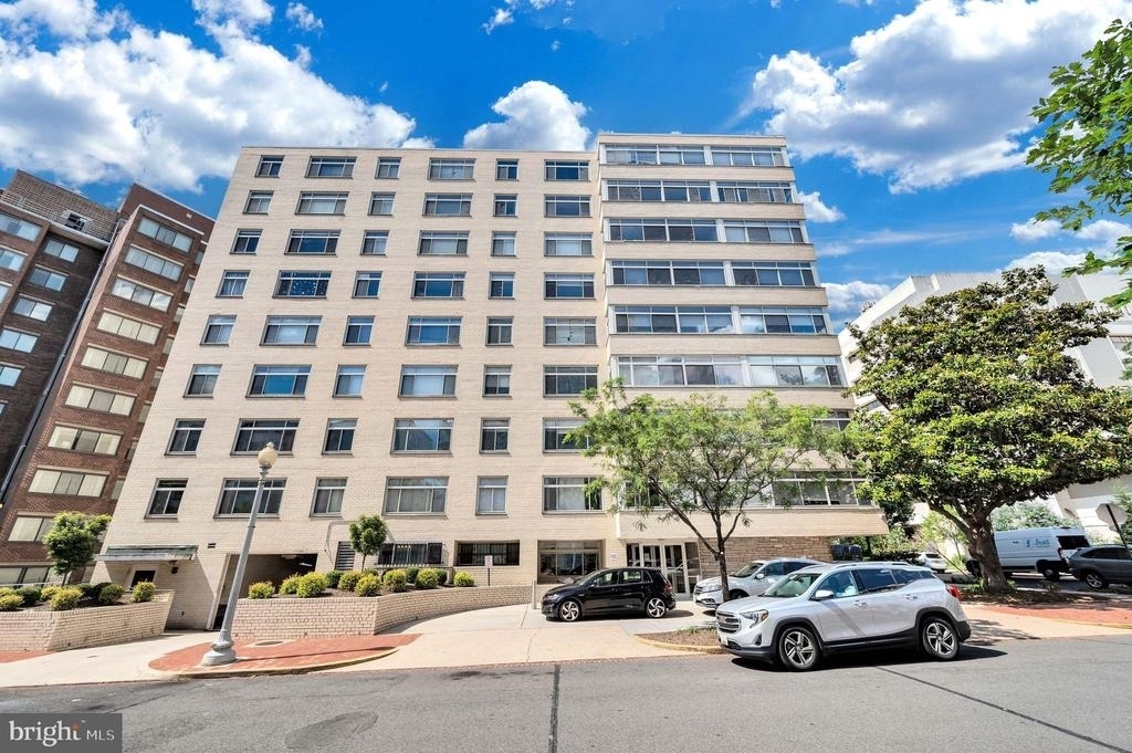 2401 H Street Nw - Photo 18