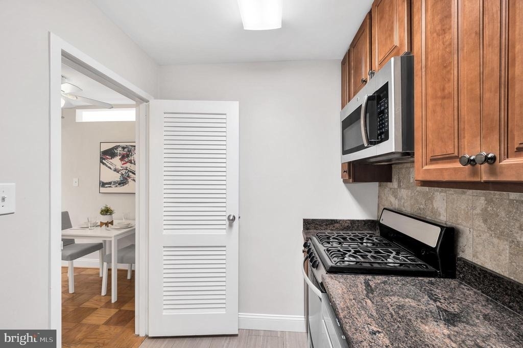 2401 H Street Nw - Photo 5