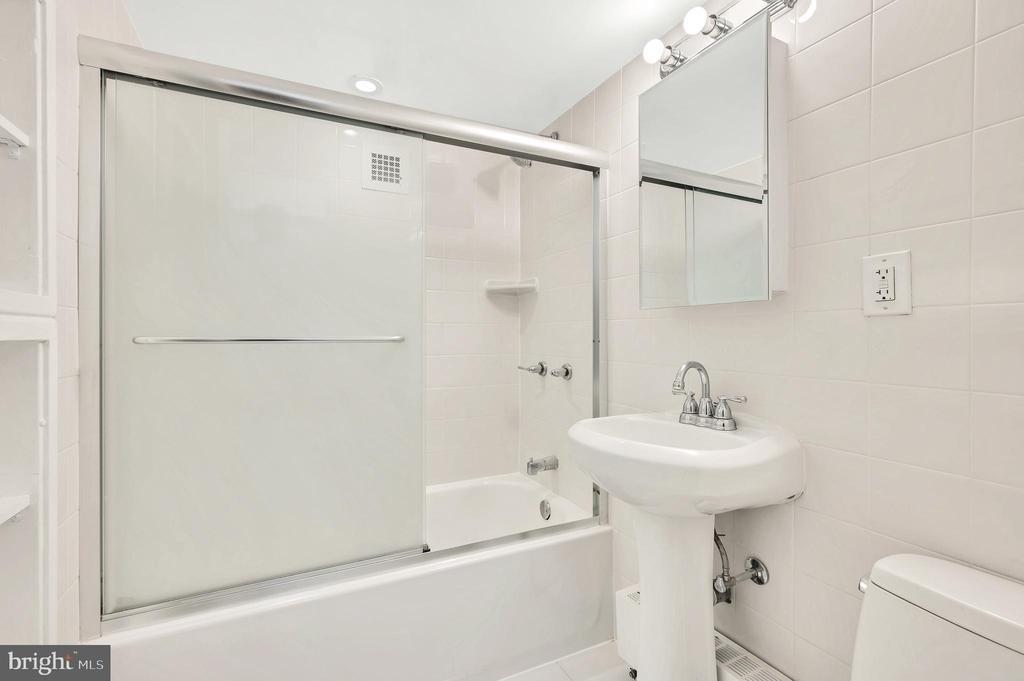 2401 H Street Nw - Photo 14