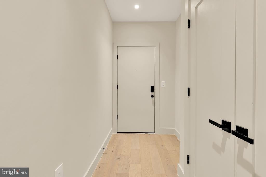 2100 4th Street Ne - Photo 4