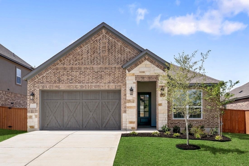 116 Nandina Path - Photo 0