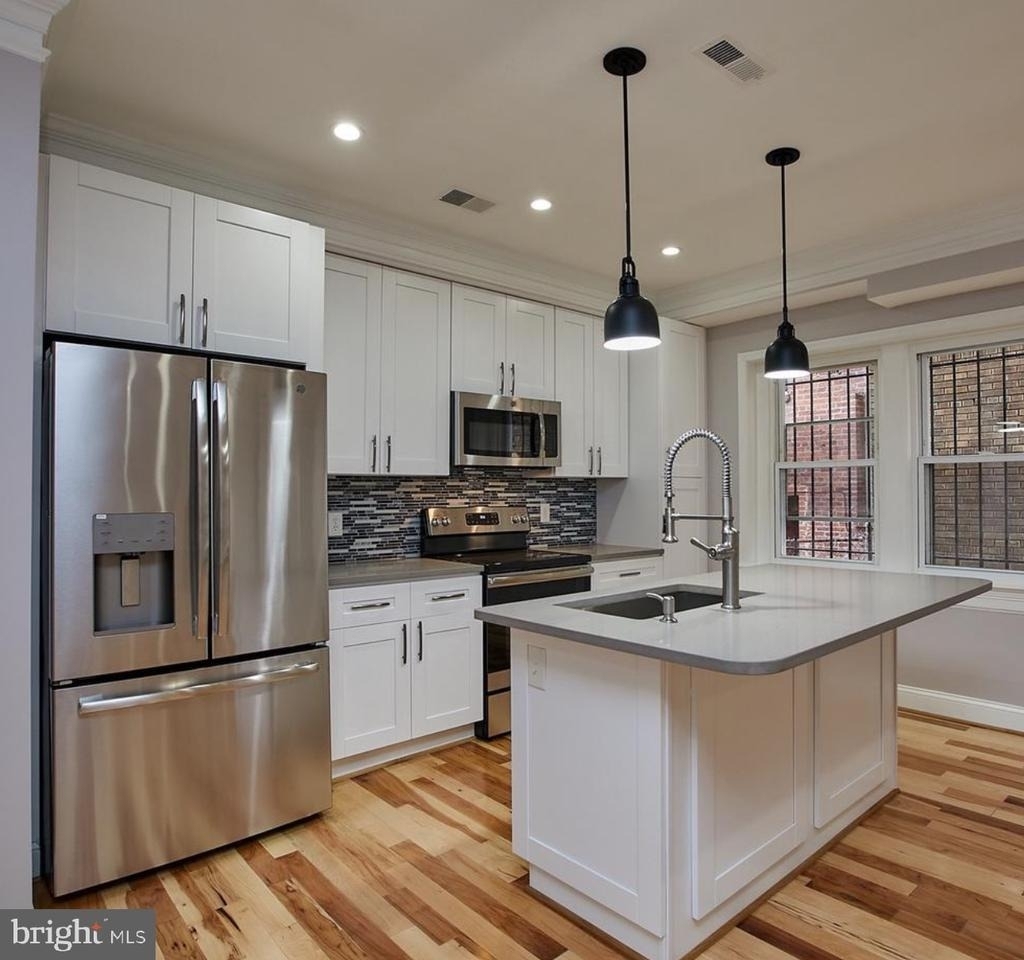 4110 14th Street Nw - Photo 2