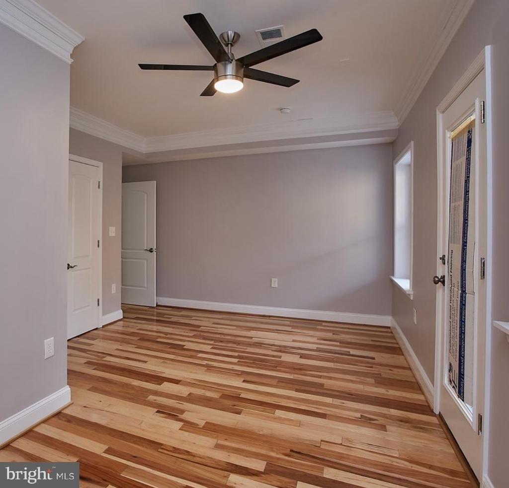 4110 14th Street Nw - Photo 4