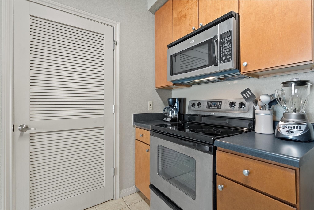 2515 Pearl St - Photo 10