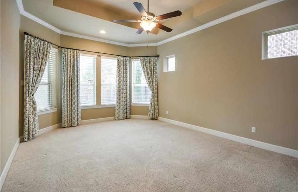 213 Simmons Dr - Photo 18