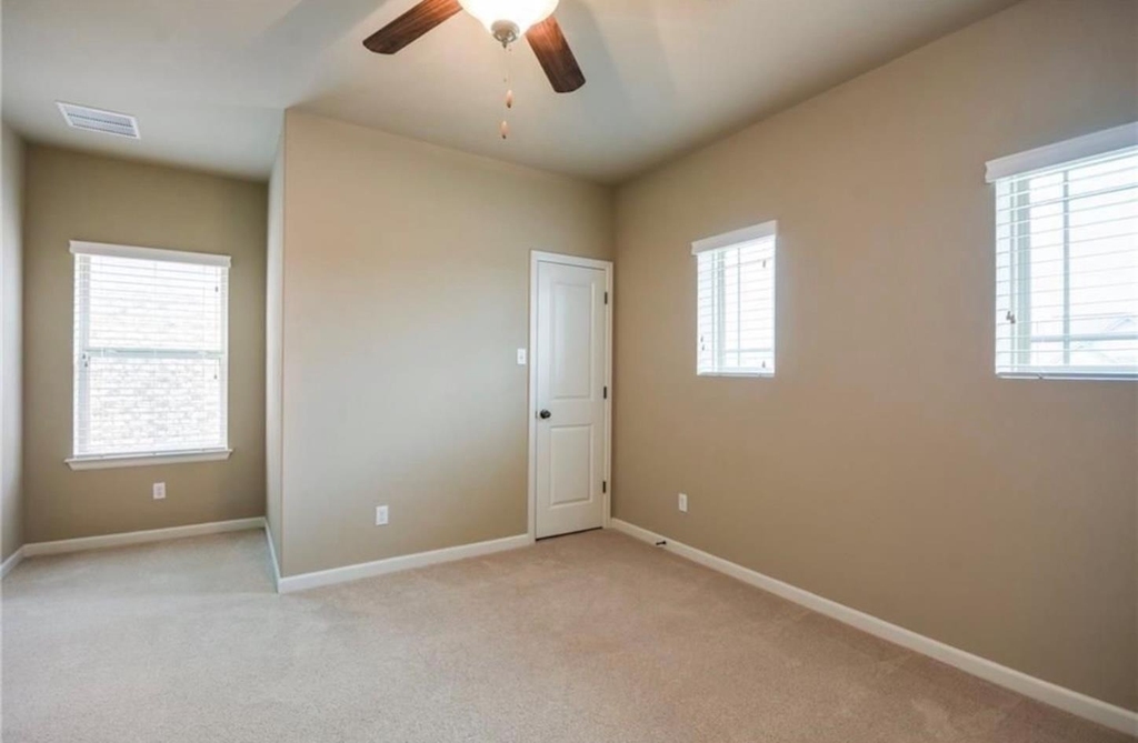 213 Simmons Dr - Photo 28