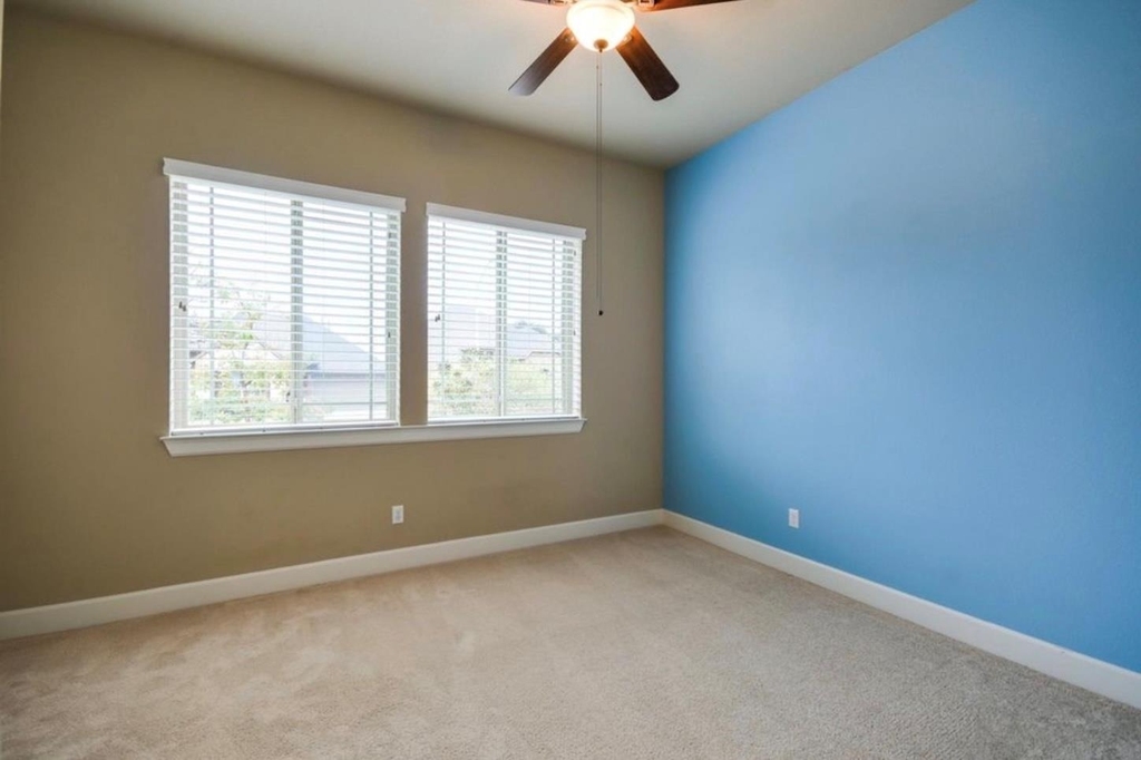 213 Simmons Dr - Photo 29